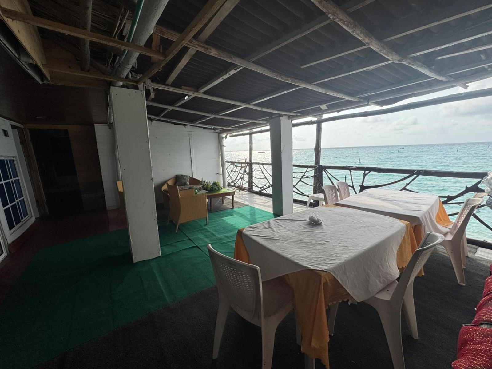 Hostal Lamar Baru Donde Gertrudis Playa Blanca Exterior photo