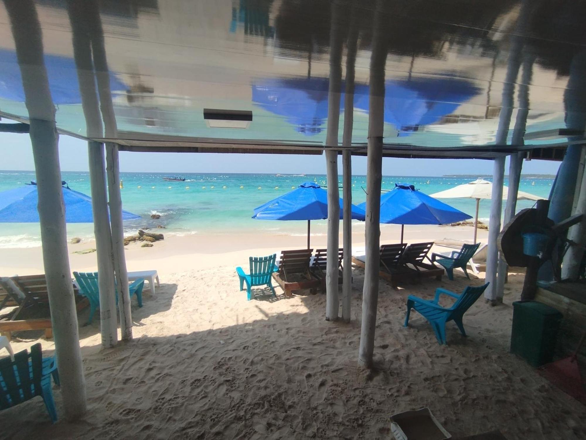 Hostal Lamar Baru Donde Gertrudis Playa Blanca Exterior photo